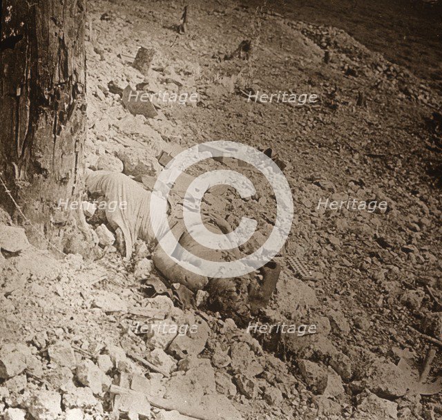 Body of dead soldier, c1914-c1918. Artist: Unknown.