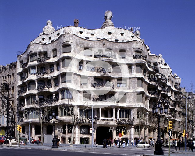 Façade of the Mila House, known as 'La Pedrera', 1905 at the Paseo de Gracia in Barcelona. Work b…