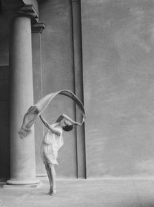 University of California at Berkeley dancers, 1927 Creator: Arnold Genthe.