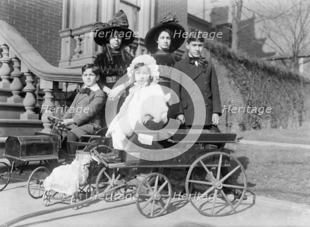 Naon Children, 1912. Creator: Harris & Ewing.