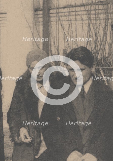 Serafima Suok-Narbut and Yury Olesha at the Funeral of Vladimir Mayakovsky, 1930. Artist: Ilf, Ilya Arnoldovich (1897-1937)