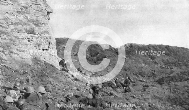 'La reprise de Douaumont; Nos soldats dans l'enceinte du fort le Douaumont..., 1916 (1924) Creator: Unknown.