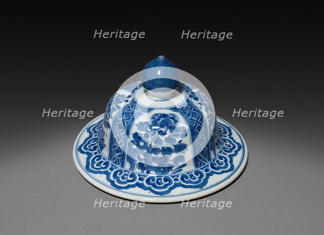Vase with Cover (lid), Qing dynasty (1644-1912), Kangxi reign (1661-1722). Creator: Unknown.