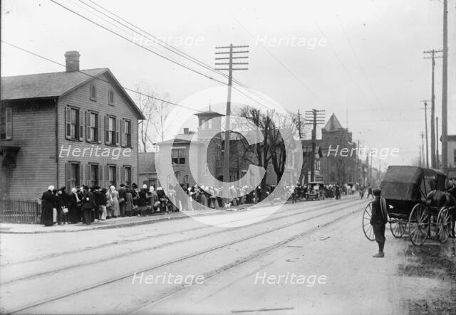 Flood Scenes, Dayton, Ohio, 1913. Creator: Harris & Ewing.