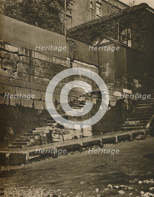 'Wapping Old Stairs, Where the Watermen Plied', c1935. Creator: Unknown.