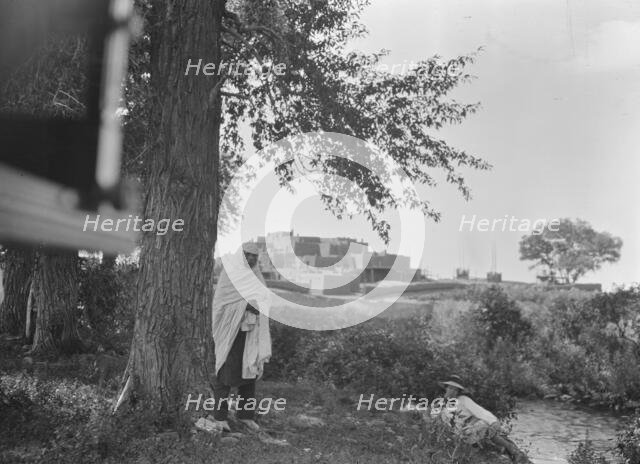 Acoma, New Mexico area views, between 1899 and 1928. Creator: Arnold Genthe.