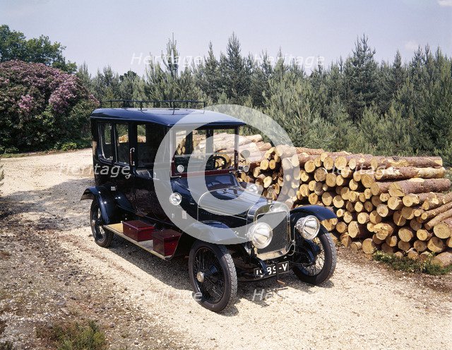 1913 Argyll 25hp car. Artist: Unknown