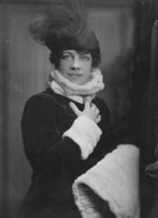 Claussen, Julia, Miss, portrait photograph, 1916 Mar. 2. Creator: Arnold Genthe.