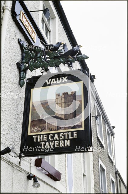 The Castle Tavern, Market Place, Richmond, North Yorkshire, 1989. Creator: Dorothy Chapman.