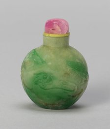 Snuff Bottle with a Hawk and a Bear beneath a Pine Tree, Qing dynasty (1644-1911), 1820-1900. Creator: Unknown.