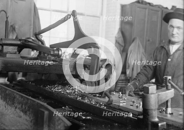 Navy Yard, U.S., Washington - Discs And Work On Them, 1917. Creator: Harris & Ewing.