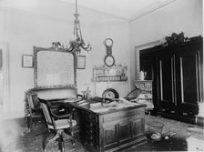 Office in Bureau of Engraving and Printing, Washington, D.C., between 1880 and 1910(?). Creator: Frances Benjamin Johnston.