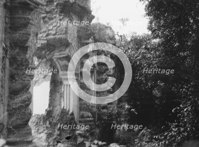 Travel views of Cuba and Guatemala, between 1899 and 1926. Creator: Arnold Genthe.