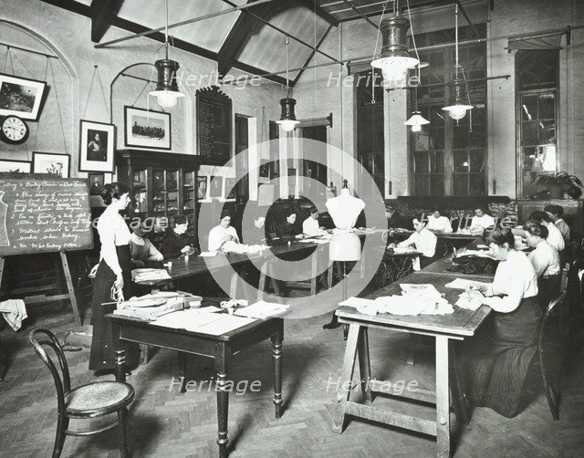 Senior dressmaking class, Ackmar Road Evening Institute for Women, London, 1914. Artist: Unknown.