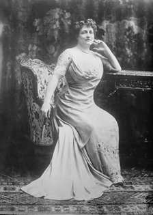 Mme. Marguerite-Durand seated, 1910. Creator: Bain News Service.