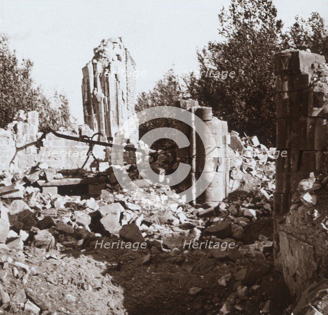 Ruined chateau, Pinon, northern France, c1914-c1918. Artist: Unknown.