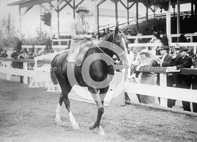 Morton, Miss Helen - Horse Show, 1914. Creator: Harris & Ewing.