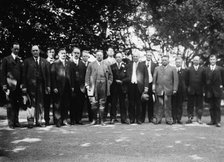 T.R. [Theodore Roosevelt] and Ill. Delegation, 6/1/12, 1912. Creator: Bain News Service.