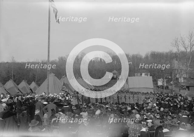 Woman's National Service School Under Woman's Section, Navy League, 1917. Creator: Harris & Ewing.