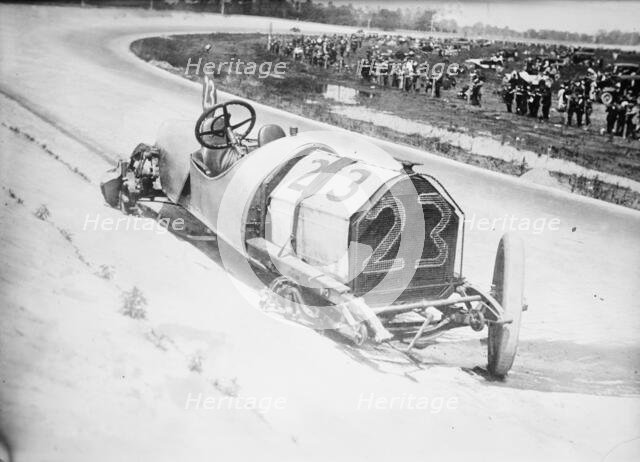 McFarlan 6 wrecked - Indianapolis, between c1910 and c1915. Creator: Bain News Service.