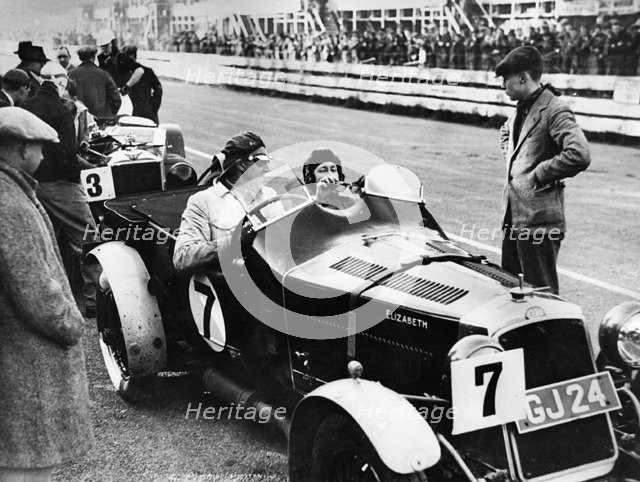 O.M. 665, Oats 1931 Irish Grand Prix Artist: Unknown.