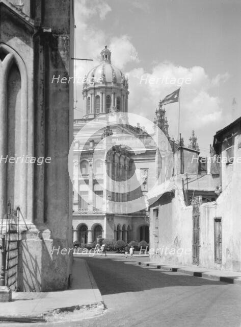 Travel views of Cuba and Guatemala, between 1899 and 1926. Creator: Arnold Genthe.
