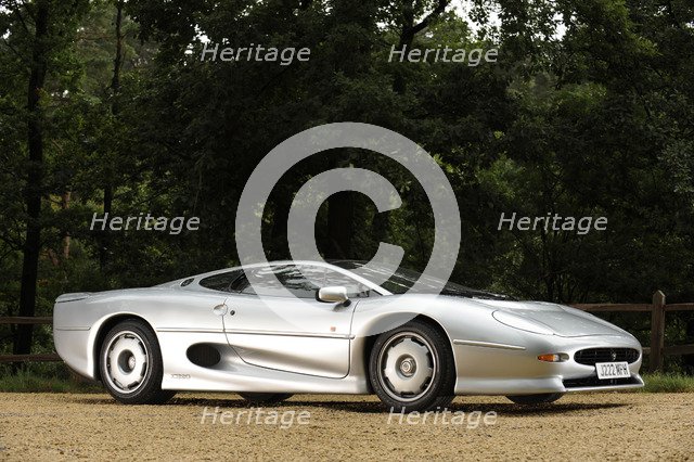 Jaguar XJ220R 1993. Artist: Simon Clay.