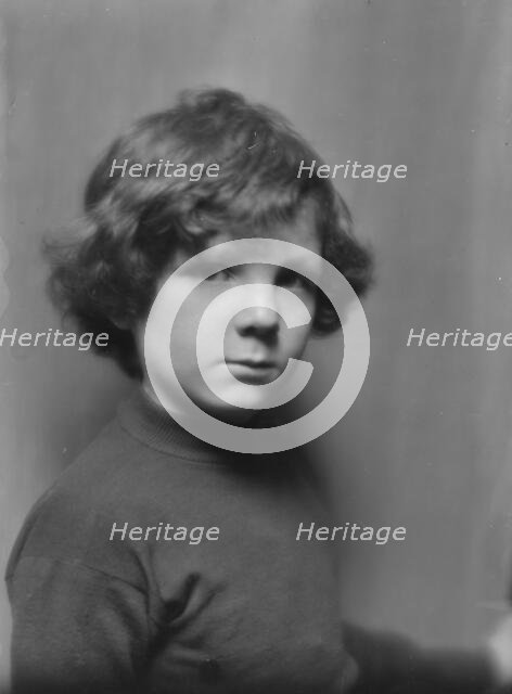 Guinness, Loel, portrait photograph, 1913. Creator: Arnold Genthe.