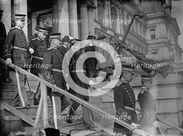 New Year's Reception At White House - Army officers General Edwards And Col. Sidney A. Cloman, 1910. Creator: Harris & Ewing.