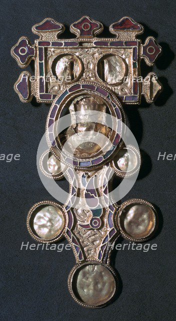 Gold Iron Age Fibula. Artist: Unknown