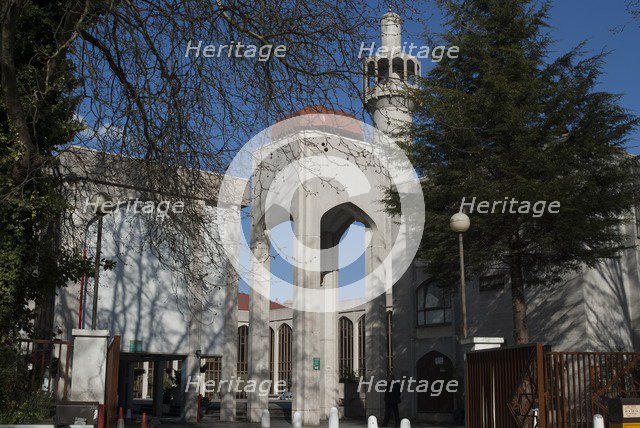 Regent's Park Mosque, 2009. Creator: Ethel Davies.