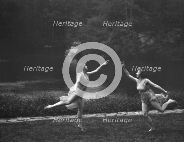 Elizabeth Duncan dancers and children, between 1916 and 1941. Creator: Arnold Genthe.