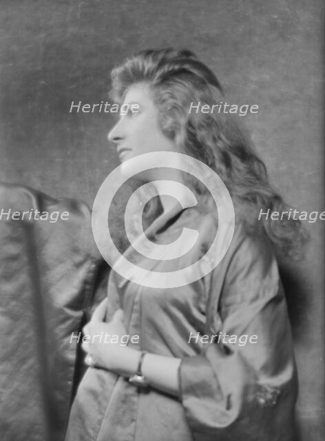 Gibson, Jean, Miss, portrait photograph, 1916 Mar. Creator: Arnold Genthe.