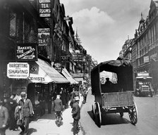 The Strand looking east, Westminster, London, (c1910s?).  Artist: George Davison Reid