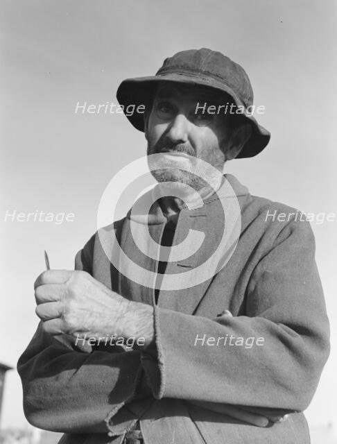 Cotton pickers from Webber Falls, Oklahoma in Firebaugh, California , 1938. Creator: Dorothea Lange.