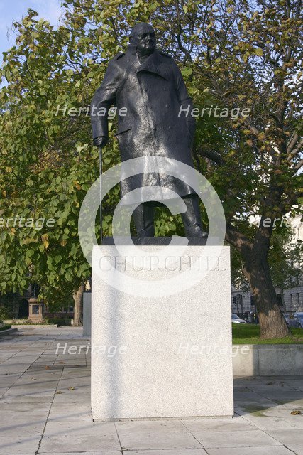 Sir Winston Churchill memorial statue, Parliament Square, London, 2005 