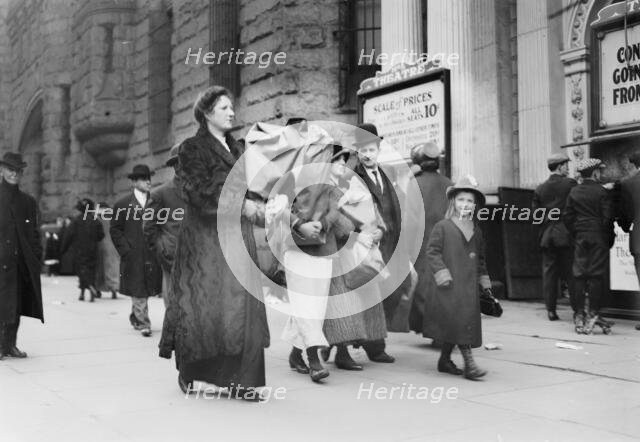 Xmas Dinners from Salvation Army, between c1910 and c1915. Creator: Bain News Service.