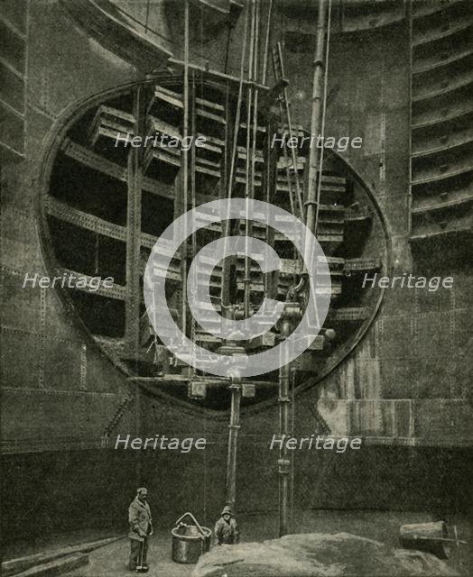 'The Shaft Leading To The Entrance Of The Blackwall Tunnel', 1901. Creator: Unknown.