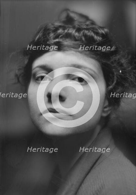 Coates, M., Miss, portrait photograph, 1916 Feb. 21. Creator: Arnold Genthe.