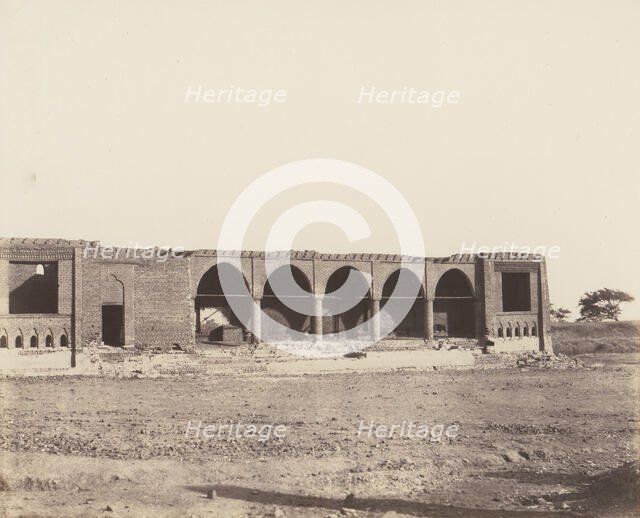 Syout, Caravansérail en Ruines, 1851-52, printed 1853-54. Creator: Félix Teynard.