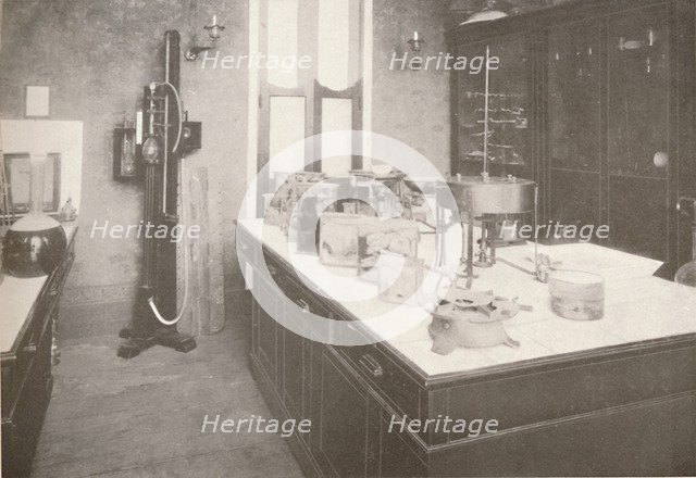 'Examination Laboratory of the Medico-Legal Service', 1914. Artist: Unknown.