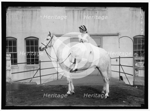 Ruth Anderson, between 1909 and 1923. Creator: Harris & Ewing.