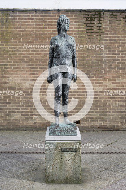Sculpture of the sculptor Elisabeth Frink by Frederick Edward McWilliam, Harlow, Essex, 2015. Artist: Steven Baker.
