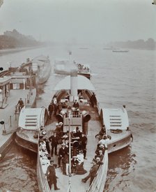 Passengers on the London Steamboat Service, River Thames, London, 1907. Artist: Unknown.