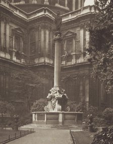Paul's Cross. From the album: Photograph album - London, 1920s. Creator: Harry Moult.
