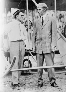 Leo Stevens & Harry Atwood, between c1910 and c1915. Creator: Bain News Service.