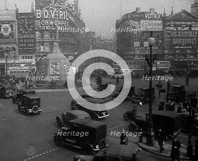People and Traffic, Piccadilly Circus, London, 1942.  Creator: British Pathe Ltd.