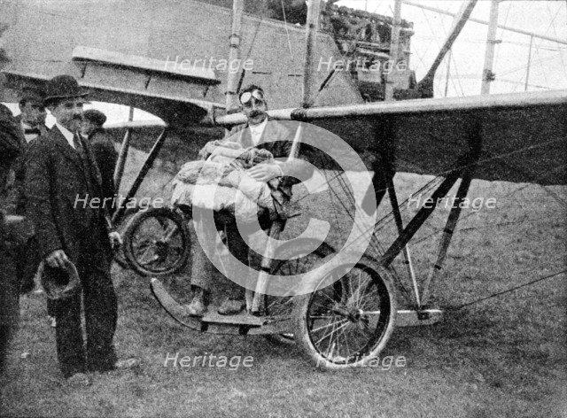 The first parachute drop from an aeroplane in England, 1914 (1934). Artist: Flight Photo.