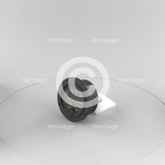 Voltmeter / Ammeter, Antenna Current, DW-52. Creator: General Electric Company.