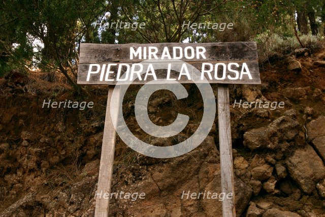 Mirador Piedra la Rosa, signpost, Tenerife, Canary Islands, 2007.